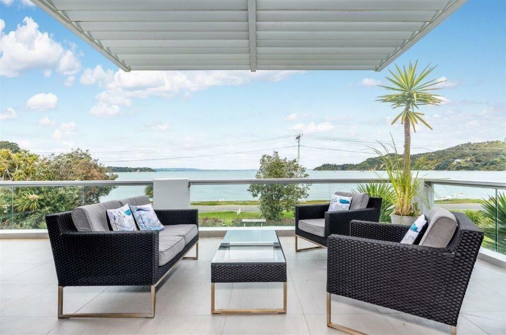 Waiheke Waterfront Lodge Oneroa Exterior photo